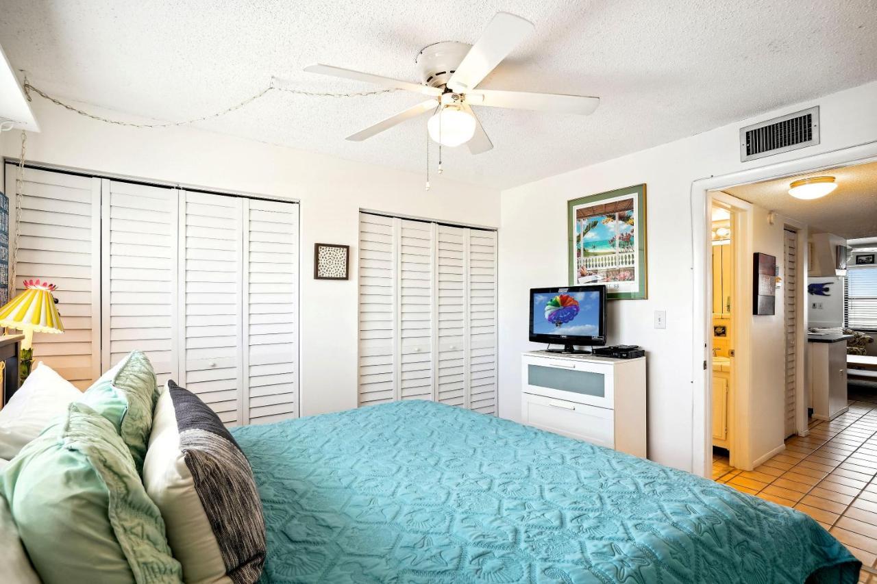 Sunset Chateau 409 St. Pete Beach Esterno foto