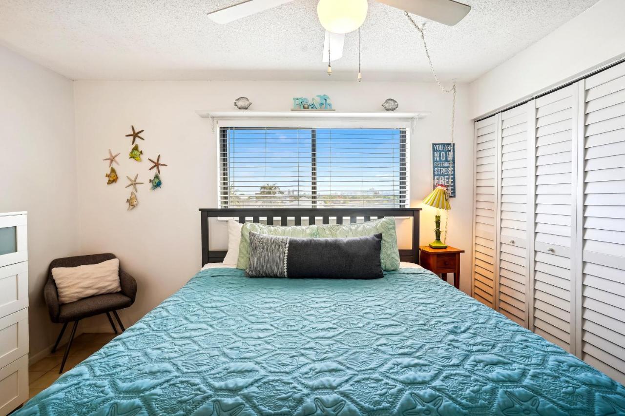Sunset Chateau 409 St. Pete Beach Esterno foto