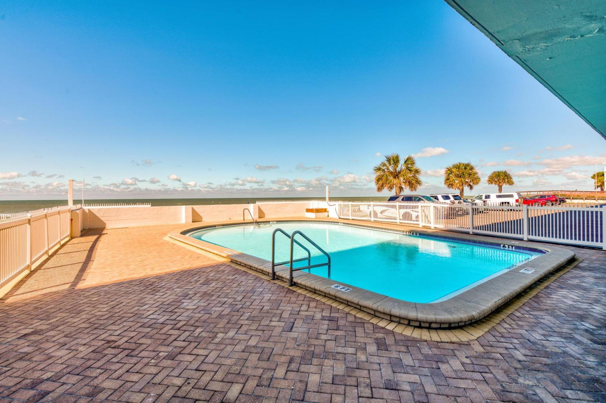Sunset Chateau 409 St. Pete Beach Esterno foto